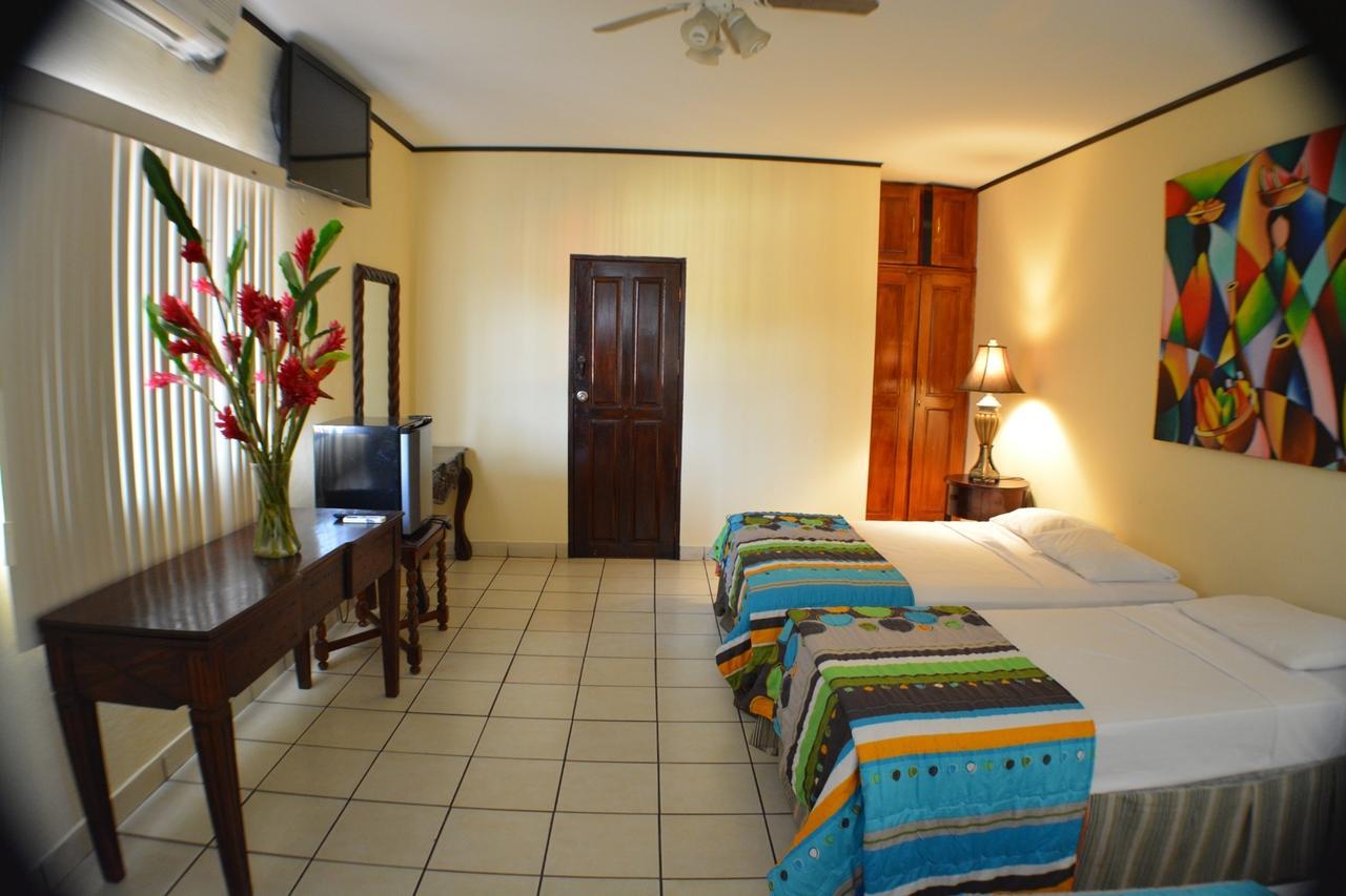 Hotel Los Balcones De ชีนันเดกา ภายนอก รูปภาพ