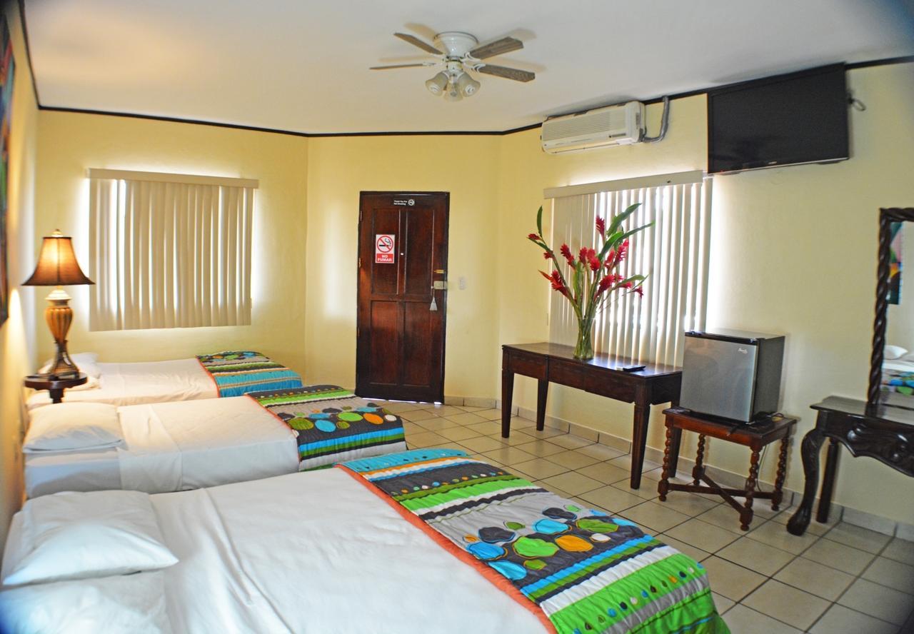 Hotel Los Balcones De ชีนันเดกา ห้อง รูปภาพ