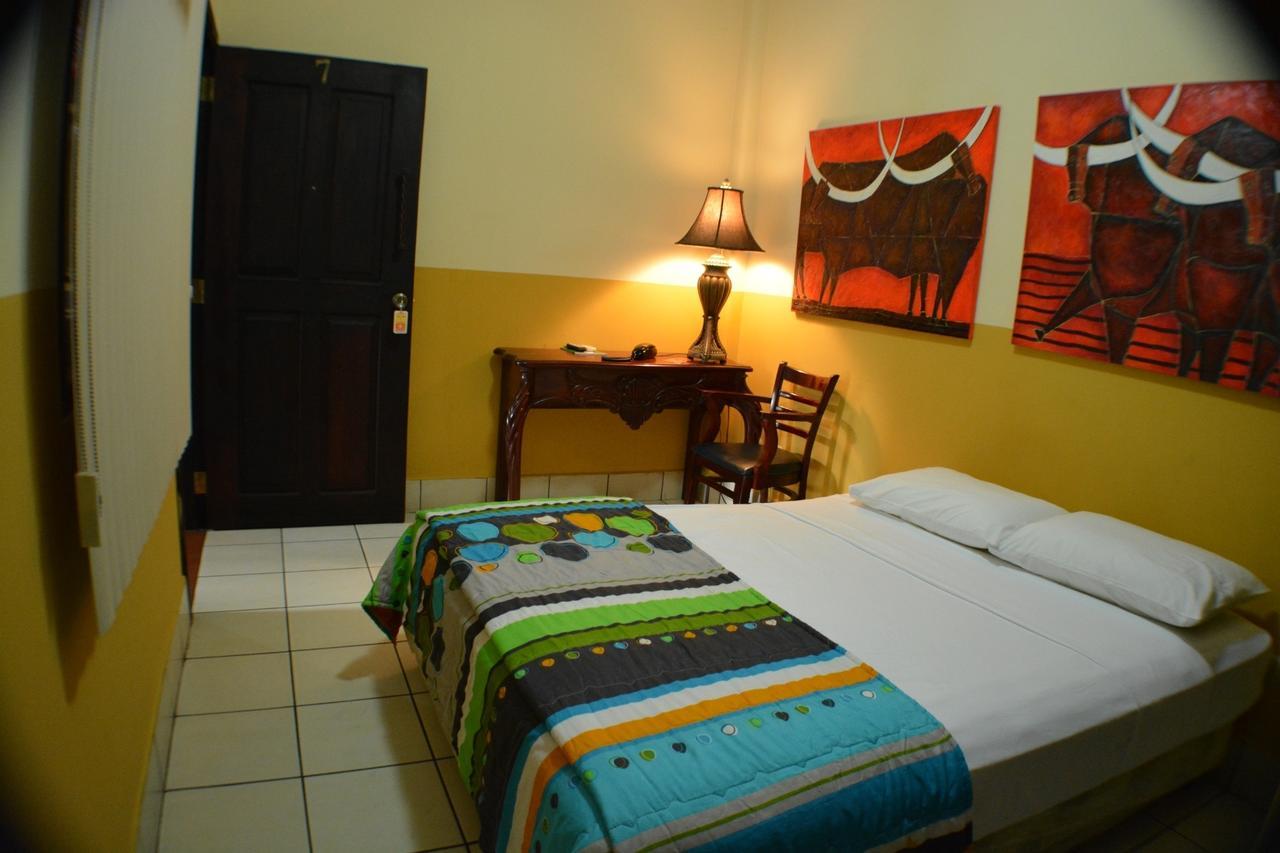Hotel Los Balcones De ชีนันเดกา ภายนอก รูปภาพ