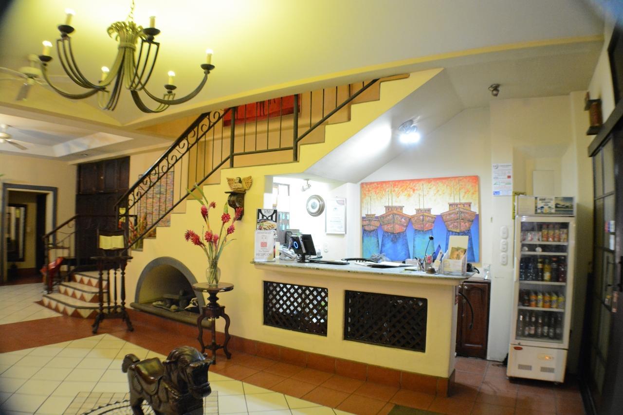 Hotel Los Balcones De ชีนันเดกา ภายนอก รูปภาพ